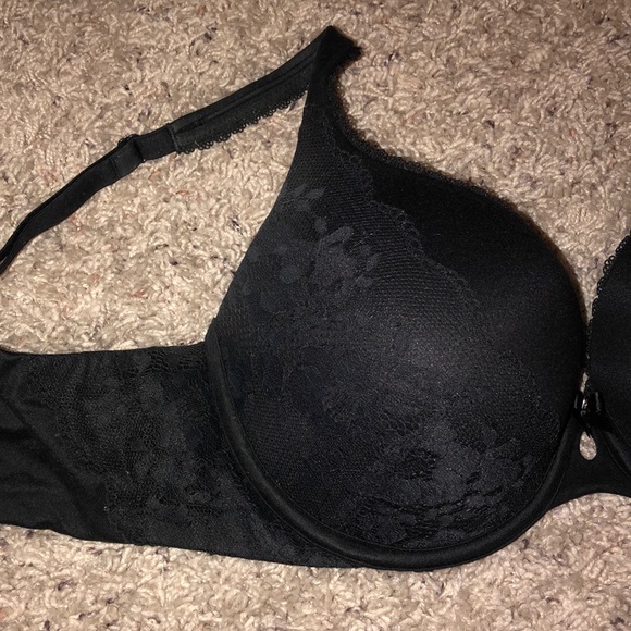 Blake lace detailed Victoria’s Secret bra! - Picture 4 of 4